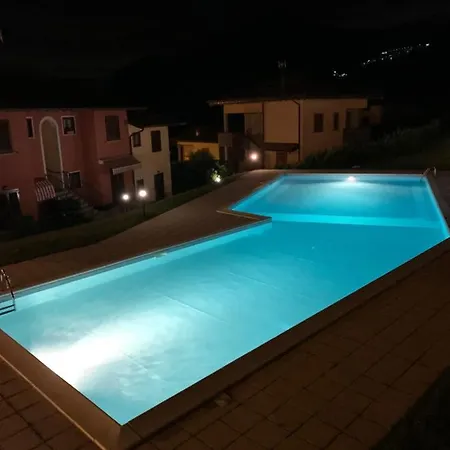 Ferienhaus Mirella: Casa Vista Con Piscina
